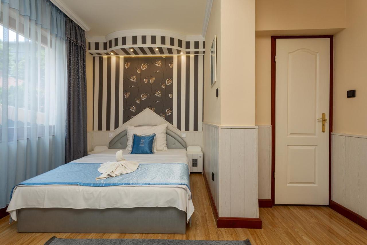 Illes Hotel Сегед Екстер'єр фото