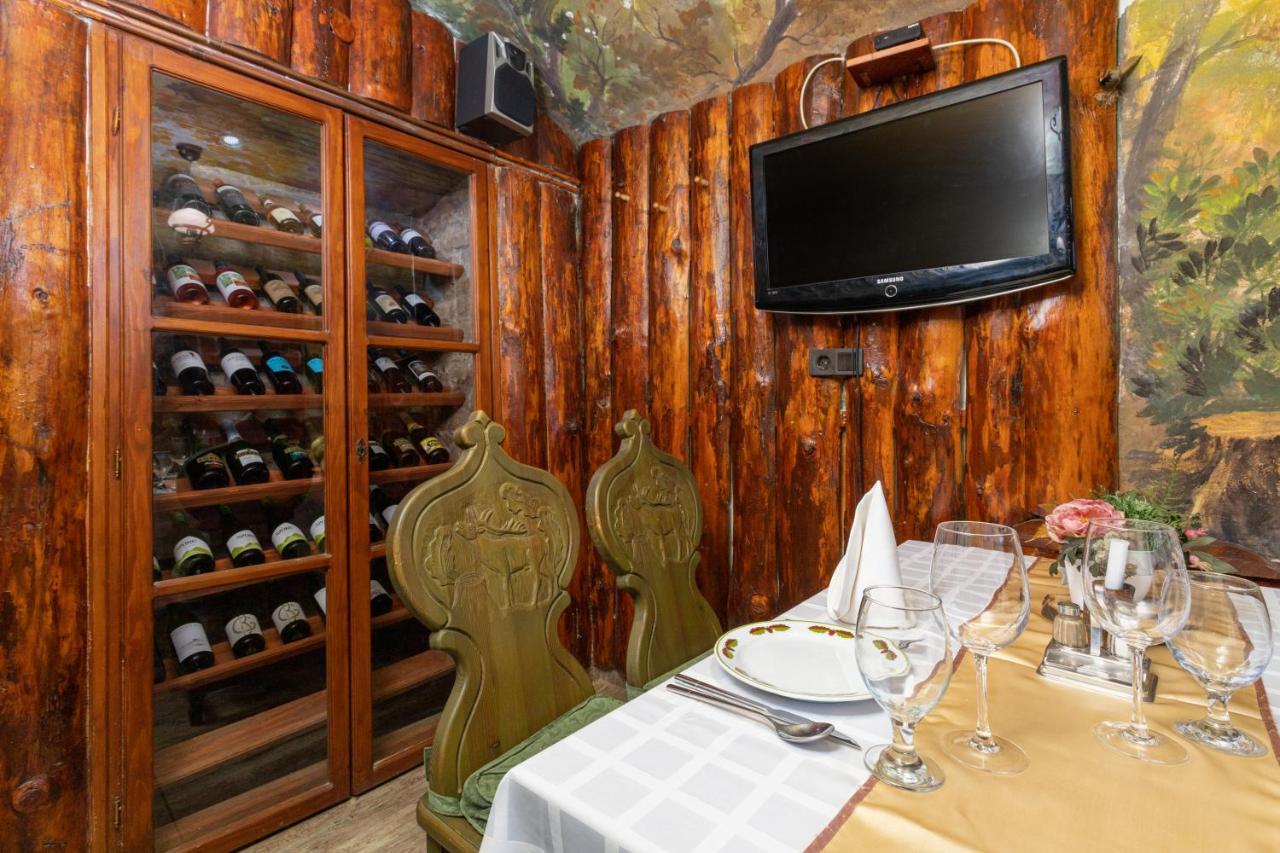 Illes Hotel Сегед Екстер'єр фото