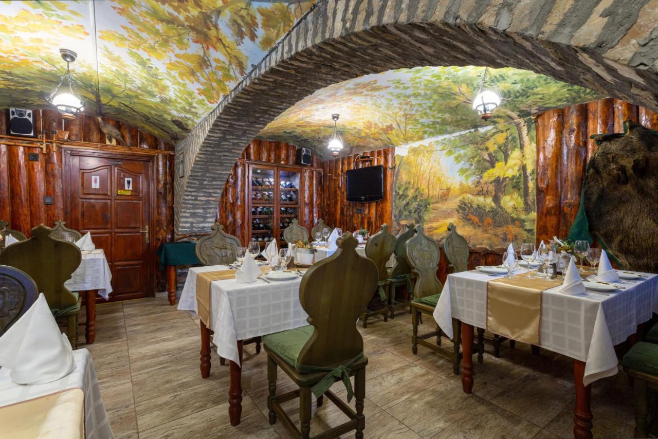 Illes Hotel Сегед Екстер'єр фото