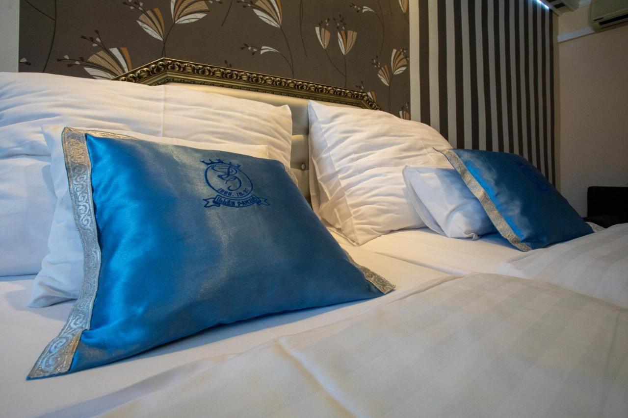 Illes Hotel Сегед Екстер'єр фото